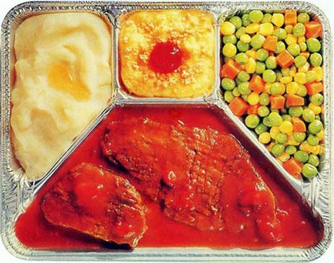 TV dinners Swanson Tv Dinner, Healthy Low Calorie Dinner, Low Calorie Dinners, Tv Dinner, Tv Food, Salisbury Steak, Retro Recipes, Oldies But Goodies, Good Ole