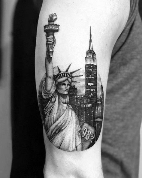 Empire State Building Tattoo, Statue Of Liberty Tattoo, Building Tattoo, Ukrainian Tattoo, Herren Hand Tattoos, Liberty Tattoo, State Tattoos, Empire Tattoo, Tato Dada