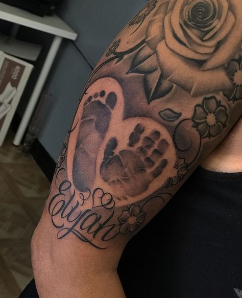 Baby Birth Tattoo Ideas, Tattoos For Son For Men, Daddy Tattoos For Daughter My Dad Tat, Tattoos For Kids Dad, Baby Girl Tattoo Ideas For Dad, Mom Kids Tattoo, Tattoo Dedicated To Kids, Tattoos For Moms With Kids Sons, Tattoos For Your Baby