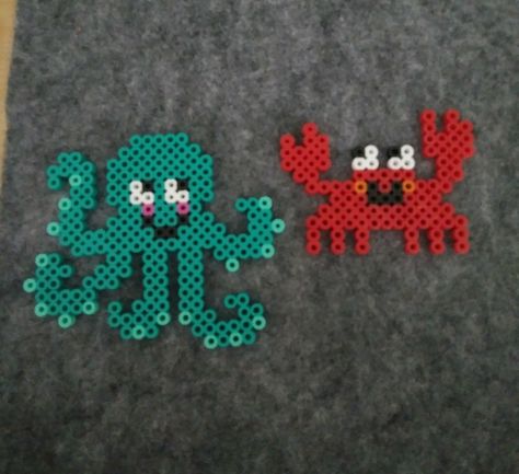 Octopus and crab Perler Crab Perler Beads, Starfish Perler Beads, Perler Beads Sea Animals, Perler Beads Octopus, Perler Octopus, Melt Beads Patterns, Pokemon Bead, Hamma Beads Ideas, Melty Bead Patterns