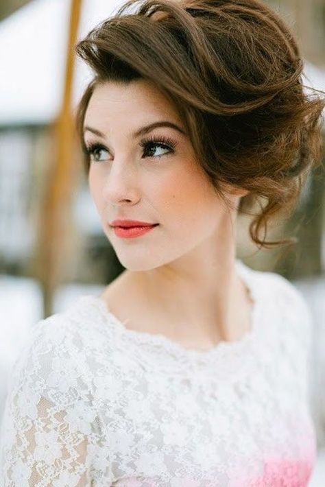 How to Wear a Bob for your Wedding | Bridal Bobs | Bridal Musings Wedding Blog 32 Glam Hair, Short Wedding Hair, Wedding Hair And Makeup, Bride Hairstyles, Hair Dos, Bridesmaid Hair, Prom Hair, Pretty Hairstyles, Up Hairstyles