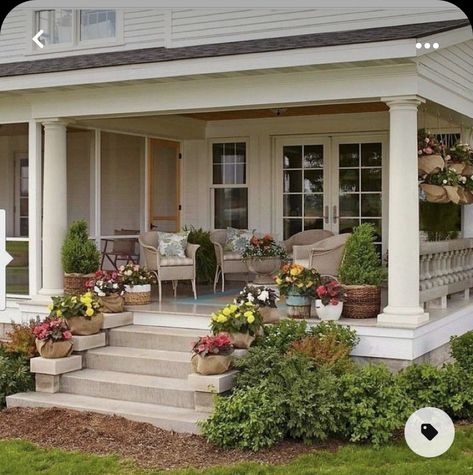 Veranda Design, Front Porch Steps, Porch Design Ideas, Concrete Patios, Building A Porch, Front Porch Ideas Australia, Front Porch Design, Farmhouse Front Porches, Front Porch Ideas Curb Appeal