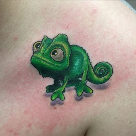 Tangled Tattoo Pascal, Pascal Tattoo Disney, Pascal Tattoo, Pascal Tangled, Chameleon Tattoo, Tattoo Disney, Family Tattoo, Disney Tattoo, Gorgeous Tattoos