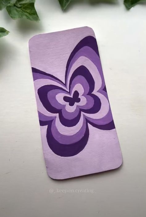 Aesthetic trending phone case ideas 
Look at the link abovee u can get more ideas🎀
#🎀#phonecases#aesthetic Purple Phone Case Design, Purple Aesthetic Painting Ideas, Purple Bookmark, Phone Case Ideas, Aesthetic Paintings, Diy Phone Case Design, Phone Case Diy Paint, Gouache Paints, Book Crafts Diy