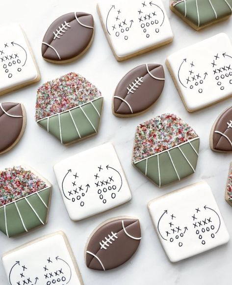 Football Themed Cookies Decorated, Simple Decorated Cookies Royal Icing, Baltimore Ravens Cookies, Chicago Bears Cookies, Football Field Cookies, Philadelphia Eagles Cookies, Football Birthday Cookies Decorated, Cheer Cookies Decorated, Football Sugar Cookies Royal Icing