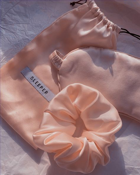 Scrunchies Design, Pajamas Fashion, Diy Hair Scrunchies, Love Me Tender, Satin Pouch, Scrunchies Diy, Luxury Loungewear, Cute Sleepwear, Silk Accessories