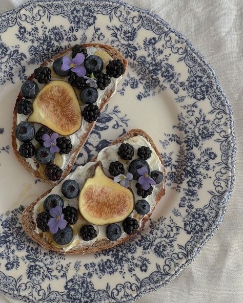 Blueberry Muffin Aesthetic, Muffin Aesthetic, Blueberry Muffin Strawberry Shortcake, Paris Breakfast, Strawberry Shortcake Characters, Food Png, Coastal Granddaughter, Blueberry Muffin, Coffee Breakfast