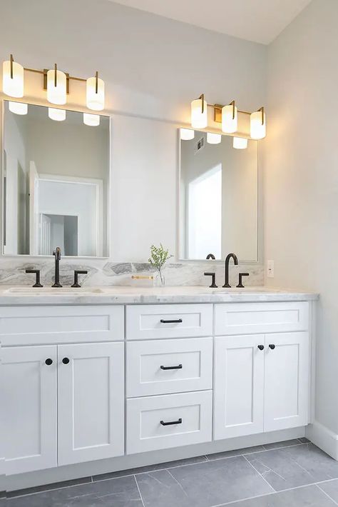 Double Sink Bathroom Vanity Update, White Sink Vanity, Bathroom Remodel With White Vanity, Master Bathrooms White Vanity, Bathroom Interior Design Double Sink, White Shaker Vanity Black Hardware, White Bath Vanity Ideas, Double Sink White Bathroom Vanity, Double Sink White Vanity