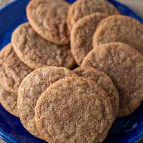 Cinnamon-Coffee Cookies - Dear Crissy Coffee Cookies Recipe, Cookies Cinnamon, Cinnamon Cookies, Cinnamon Coffee, Baked Cookies, Coffee Cookies, Coffeehouse, Cookie Exchange, Easy Cookie Recipes