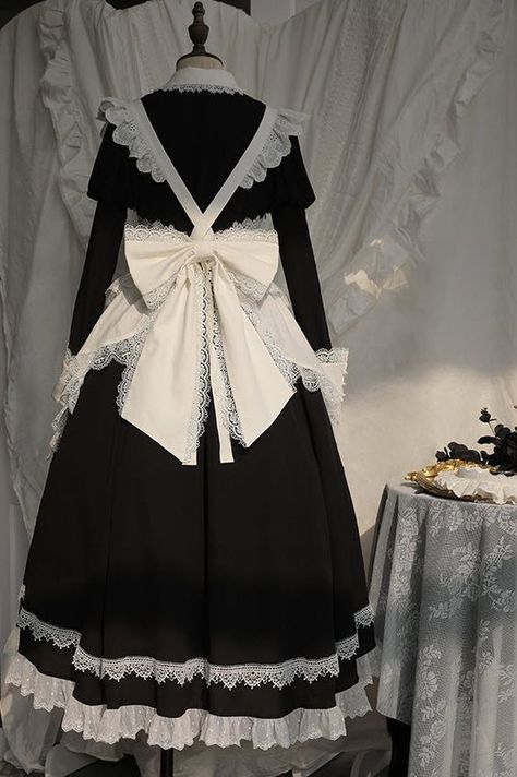 Nikki Tomorrow, Butler Outfit, Victorian Maid, Tea Vintage, Op Dress, Classic Lolita, Aesthetic Dress, Cut Clothes, Maid Outfit