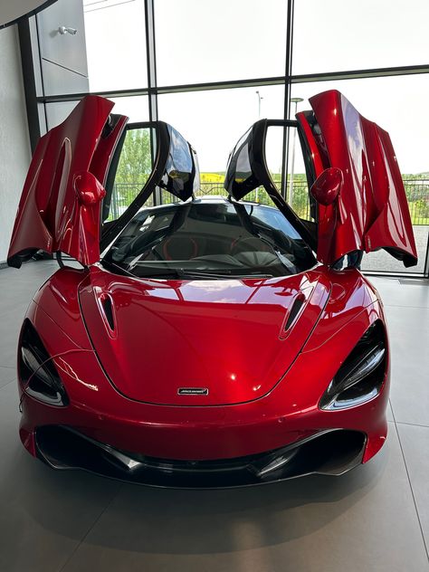 #mclaren #mclaren720s Mclaren Models, Mclaren 720s, Red Car, Car Collection, Super Cars, Bugatti, Dream Cars, Interior And Exterior, Vision Board