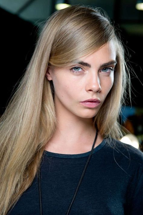 Cara Delevingne Hair, Model Chic, Makeup For Blondes, Hair Model, Women's Hairstyles, Cara Delevingne, Natural Hair Color, Long Hair Cuts, Beauty Videos