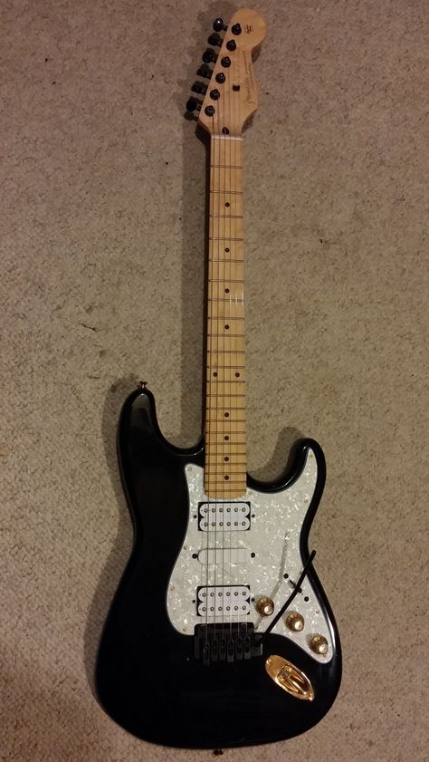 Fender Super Strat Super Strat Guitar, Strat Guitar, Electric Guitar Design, Cool Electric Guitars, Guitar Gear, Guitar Design, Electric Guitars, Guitarist, Electric Guitar