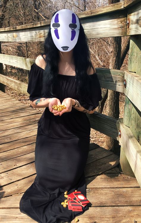 Studio Ghibli Cosplay Diy, No Face Halloween Costume, Studio Ghibli Costume, Ghibli Costume, No Face Cosplay, Studio Ghibli Cosplay, No Face Costume, Cosplay Simple, Simple Cosplay Ideas