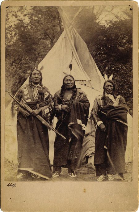 Sioux Indian, American Indian History, Native American Wisdom, Nebraska State, Native American Images, Native American Men, Native American Pictures, Wilde Westen, Native American Photos