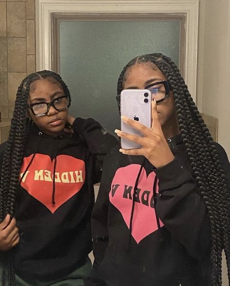 Matching Hairstyles, Bestie Outfits, Matching Outfits Best Friend, Go Best Friend, Best Friend Outfits, Best Friends Aesthetic, Best Friend Photos, Cute Friend Pictures, Cute Friend Photos