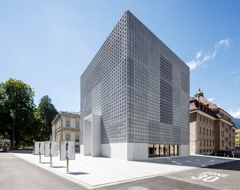 Barozzi / Veiga, Marcela Grassi · Bündner Museum Concrete Building Blocks, Chur Switzerland, Concrete Facade, Facade Cladding, Concrete Building, Concrete Texture, Chur, Photo Engraving, Concrete Design