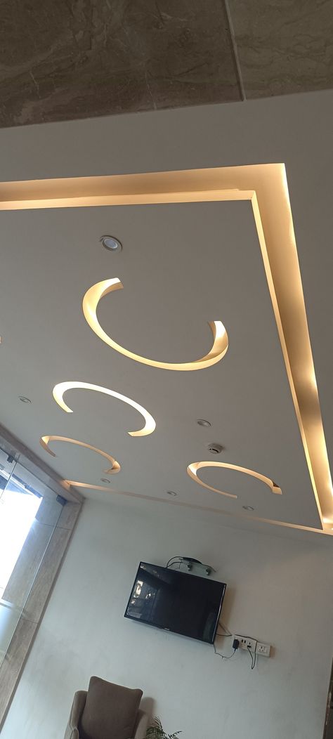 Nice Ceiling Design, L Shape Hall Fall Ceiling Designs, Flat Gypsum Ceiling Design, Bathroom Pop Ceiling Design, Bedroom Pop Ceiling Design Modern, False Ceiling Lighting Ideas, Fall Sealing, Ceiling Lights Design, Ceilings Design