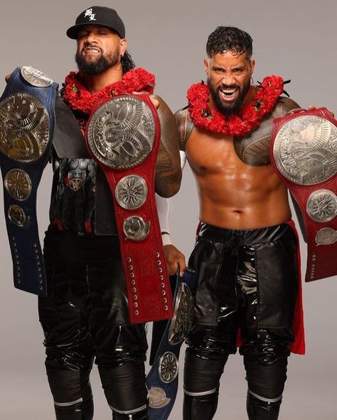 Wwe The Usos, Wwe Usos, Uso Brothers, Bloodline Wwe, Male Wrestling, Samoan Men, Usos Wwe, Aj Styles Wwe, Jimmy Uso