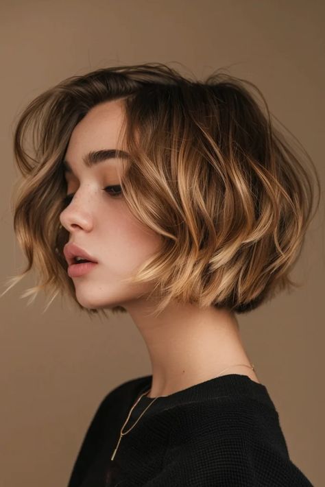 25 Trendy Ear Length Short Bob Hairstyles To Try In 2024 - Pinch Of Glam Colored Bob Hairstyles, French Bob For Fine Hair, Short Bob Hairstyles For Fine Hair 2024, French Bob Wavy Hair, Wavy French Bob, Hair Short Color, French Bob Fine Hair, Ear Length Hair, Short Wavy Haircut