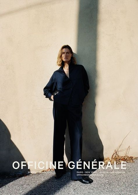 Discover Officine Générale's SS23 campaign starring supermodel Malgosia Bela Model Pose Inspiration, Ss23 Campaign, Zara Campaign, Colette Paris, Malgosia Bela, Nyc Photoshoot, Celine Fashion, Campaign Shoot, Officine Generale