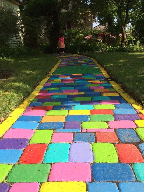 Follow the rainbow brick road :) | Sidewalk chalk art ... #garden #gardendecorations #gardenideas Fun Front Yard Ideas, Rainbow Garden Ideas, Outdoor Restaurant Design, Rainbow Road, Kindergarten Design, Sidewalk Chalk Art, Rock Garden Design, Sensory Garden, Lawn Art