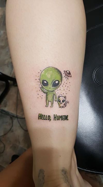 Ufo Tattoo, Matching Best Friend Tattoos, Alien Tattoo, Alien Girl, Space Tattoo, Tattoo Feminina, Cartoon Tattoos, Girl Tattoo, Friend Tattoos