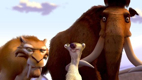 Ice Age (2002) Top Family Movies, Ice Age Movies, Sabertooth Tiger, Blue Sky Studios, Movie Quiz, New Movies To Watch, Maggie Gyllenhaal, Jeff Bridges, Kirk Douglas