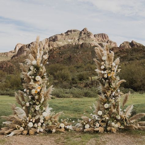 ✨ Witnessing pure magic with this one today! ✨ // This wedding was truly one of the most creative & gorgeous ceremonies we've ever seen. From the breathtaking floral arrangements that captured the heart of the Southwest to the gorgeous landscape, everything was perfect. Can we do this again?! . . . . . . . . #sedonaweddingphotographer #sedonawedding #phoenixweddingphotographer #desertwedding #azbride #arizonabride #sedonalove #sedonaescape Southwest Wedding, Sedona Wedding, Desert Wedding, Arizona Wedding, Mexico Wedding, Red Rock, Wedding Board, Sedona, Wedding Inspo