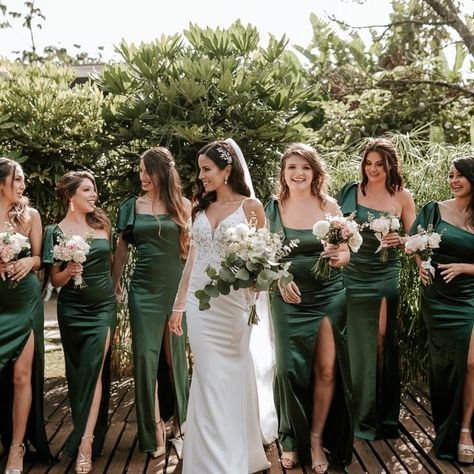 Winter Wedding Colors 2024, Dark Green Wedding, Dark Wedding Theme, Teal Bridesmaid Dresses, Wedding Color Pallet, Woodsy Wedding, Bridesmaid Colors, Winter Wedding Colors, Greenhouse Wedding