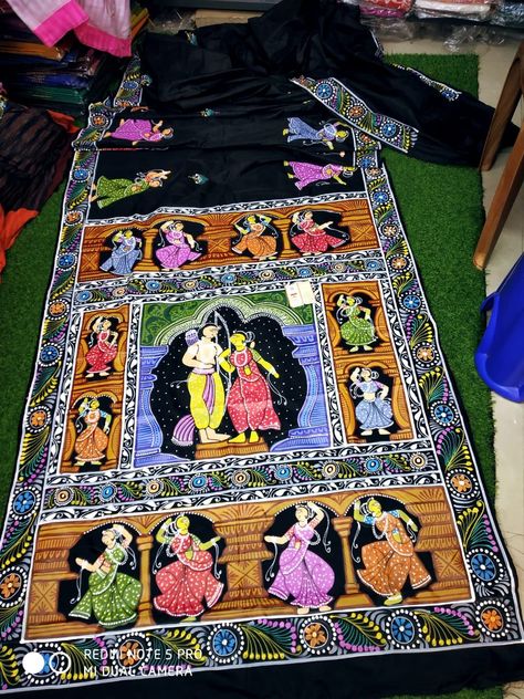 Pattachitra painting on silk Pattachitra Painting Sarees, Pattachitra On Saree, Pattchitra Painting Borders, Pattachitra Saree, Pants Painting, History Dress, Tassels Fashion Clothing, Saree Painting Designs, Figure Design