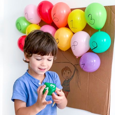 number learning game with balloons for number recognition in preschoolers and toddlers Number 7 Preschool Activities, Number 7 Activity, Numbers Activities For Toddlers, Number 9 Activities For Preschool, Number Recognition Activities Preschool, Number Games For Toddlers, Number Recognition Preschool, Number Recognition Activities, Number Learning