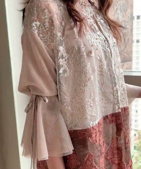 Model Dress Kebaya, Kebaya Modern Dress, Clothing Pattern Design, Kebaya Dress, Womens Trendy Dresses, Fashion Sketches Dresses, Batik Fashion, Muslim Fashion Dress, Muslim Fashion Outfits