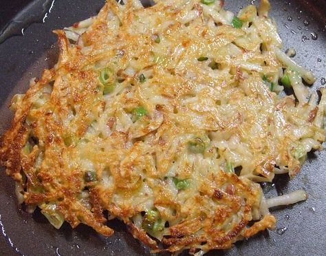 Scallions Recipes, Potatoe Pancake Recipe, Scallion Pancakes, Dried Potatoes, Hashbrown Recipes, Recipe Girl, Potato Pancakes, Potato Side Dishes, Veggie Sides