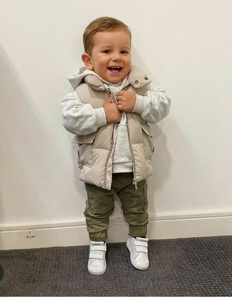 Infant Boy Fashion, Levi Outfits, Baby Style Boy, Baby Boy Fits, Boy Outfit Ideas, Baby Boy Winter Outfits, Boys Fall Outfits, Kids Winter Fashion, Baby Boy Style