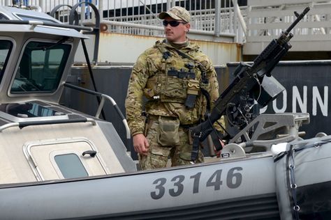 USCG MSRT port security south Coast Gaurd, Coast Guard Ships, Apocalypse World, Naval Special Warfare, Military Soldiers, Us Coast Guard, Military Forces, Military Gear, All Countries