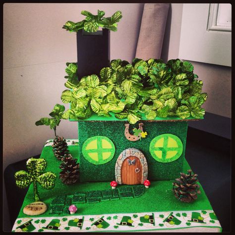 Leprechaun House Ideas, Repurposed Dollhouse, Leprechaun House, Leprechaun Trap Project, Mushroom Village, Leprechaun Craft, St Patricks Crafts, Leprechaun Trap, St Patrick Day Activities