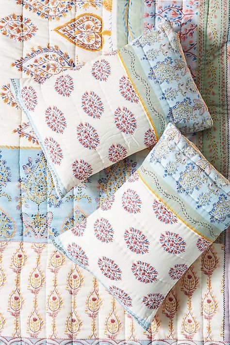 Victorian Quilts, Anthropologie Bedding, Amakusa, Paisley Quilt, Open Range, Unique Beds, Antique Fabrics, Cover Ideas, Indian Fabric