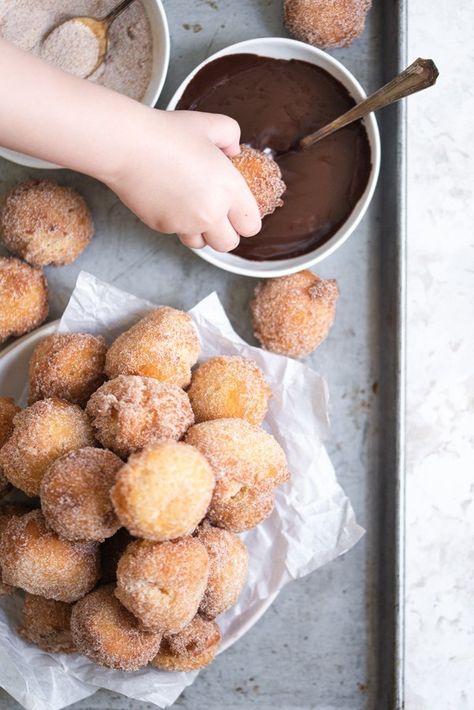 Buttermilk Doughnut Cake, Buttermilk Donuts Old Fashioned Baked, Buttermilk Bar Doughnut, Buttermilk Donut Recipe, Cake Doughnut Recipe Fried, Glazed Buttermilk Doughnut Cake, Buttermilk Donuts, Donut Hole Recipe, Donut Batter