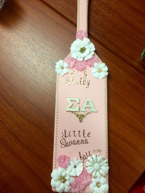 Sorority Paddles Ideas Big Little, Sorority Paddles Ideas, Paddle Sorority Big, Paddle Sorority, Paddles Sorority, Big Little Paddles, Big/little Baskets, Kappa Delta Chi, Paddle Ideas