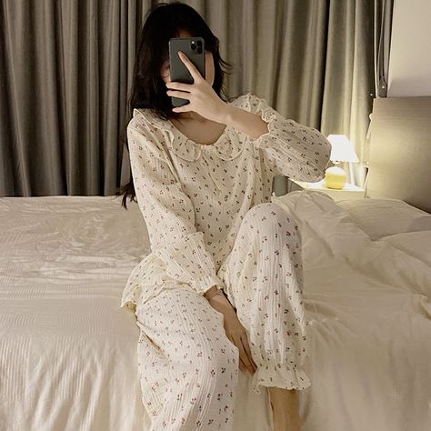 Korean Women's Pajamas Spring Autumn Gauze Cotton Sleep Pijama Long-Sleeved Trousers Suit Princess Wind Outside Housewear Set https://www.awin1.com/pclick.php?p=34847754429&a=1183052&m=6378 Korean Pijama, Pajamas Spring, Sleeping Wear, Cute Sleepwear, Women's Pajamas, Sleep Wear, Pajama Set Women, Trouser Suits, Pajamas Women