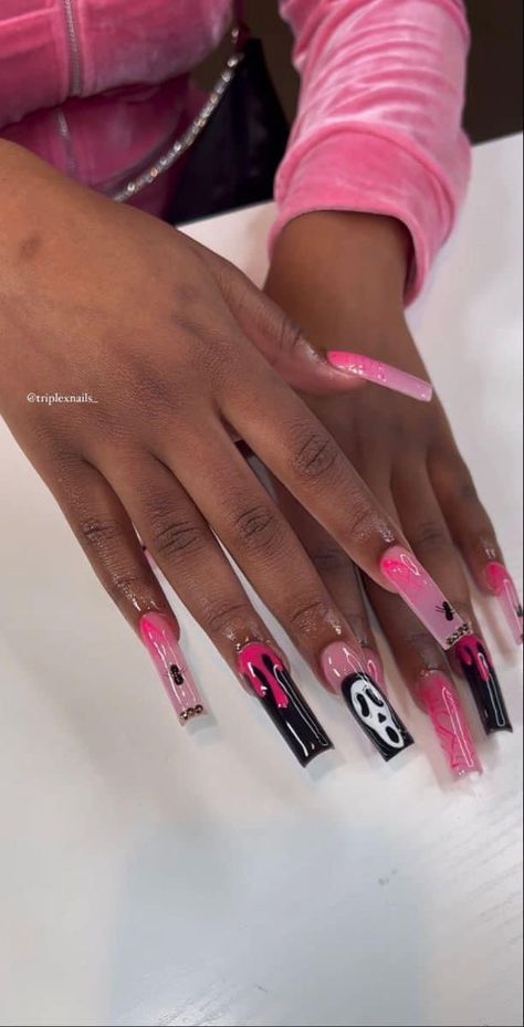 Halloween Freestyle Nails, Hallow Nails, Baddie Halloween Nails, Freestyle Acrylic Nails, Groovy Nails, Pink Horror, Lux Nails, Horror Ghost, Spooky Nails