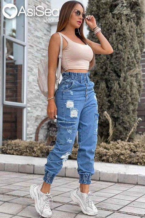 Woman Cargo Pants, Modele Fitness, Outfits Con Jeans, Smart Casual Dress, Suits Clothing, Elegante Casual, Casual Rompers, Cute Preppy Outfits, African Fashion Women