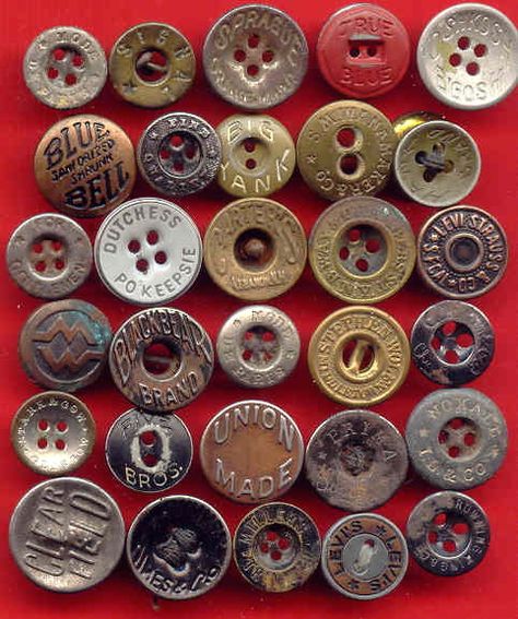 Workwear Buttons Button Fashion Design, Button Designs Ideas, Buttons Aesthetic, Buttons Ideas, Button Collecting, Form Follows Function, Pin Fashion, American Workwear, Vintage Sewing Notions