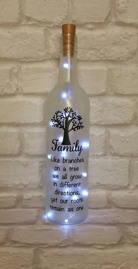 Frosted Christmas Tree, Bottle Craft, Wine Bottle Gift, Wine Bottle Art, Wine Bottle Diy Crafts, Painted Wine Bottles, Diy Bottle Crafts, Wine Bottle Diy, Lighted Wine Bottles