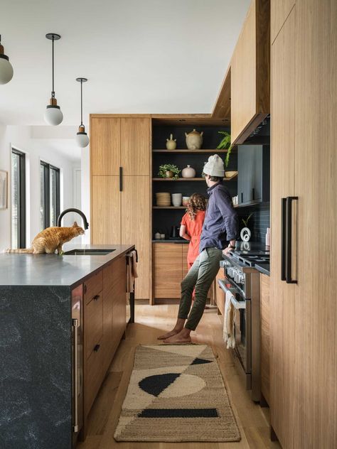 Quaint Kitchen, Black Stained Wood, Decor Kitchen Ideas, Sunken Living Room, Cozy Furniture, Charming Cottage, Mid Century Modern Kitchen, Wood Stairs, Dark Walls