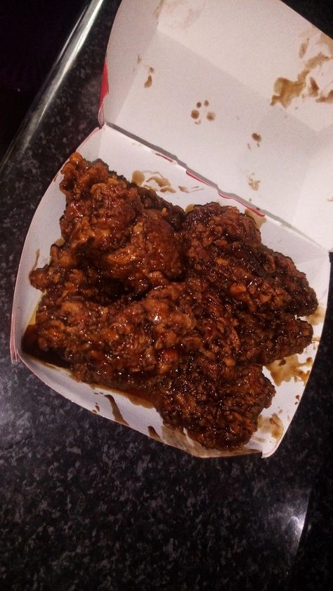 Dunked Wings, Snap Food Home, Home Made Food Snapchat, Dinner Grown, Weaning Foods, African Foods, Eating Food Funny, Food Funny, Food Babe