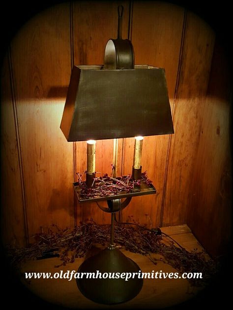 Primitive Homes Interiors, Early American Lighting, Night Stand Light, Primitive Lamps, 1803 Candles, Colonial Home Decor, Candles Black, Country Colonial, Country Stores