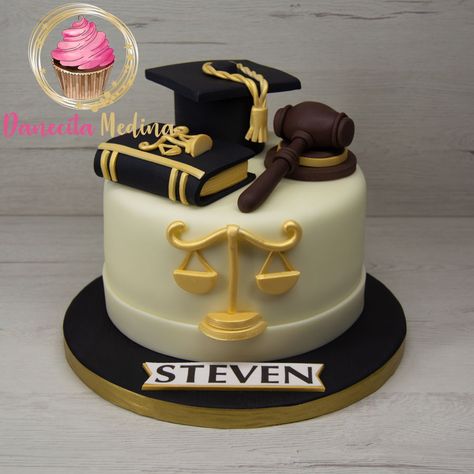 Lawyer Birthday Cake Ideas, Law Graduation Cakes, Spiral Sugar Cookies, Law Cake, Lawyer Cake, Graduation Cake Pops, Graduation Cake Designs, Teacher Cakes, Graduation Party Cake