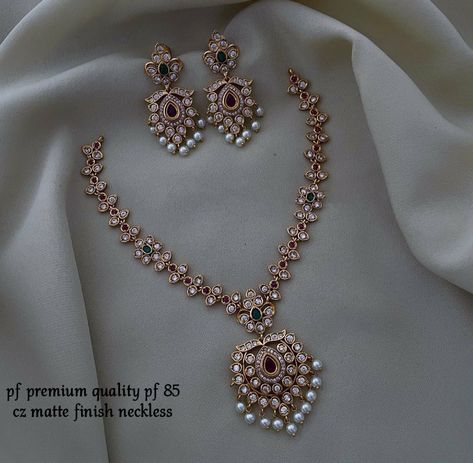 Ruby Necklace Designs, Wedding Symbols, Indian Wedding Jewelry Sets, Aadi Shakti, Gold Jewels Design, Neck Pieces Jewelry, Antique Necklaces Design, New Gold Jewellery Designs, Diamond Jewelry Set